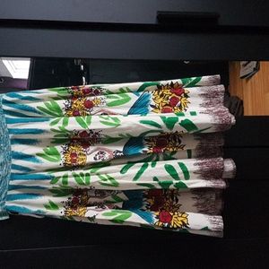 Persaman mew New York Skirt
